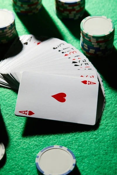 omutogel online blackjack table interface showing player hand, dealer hand, and betting options